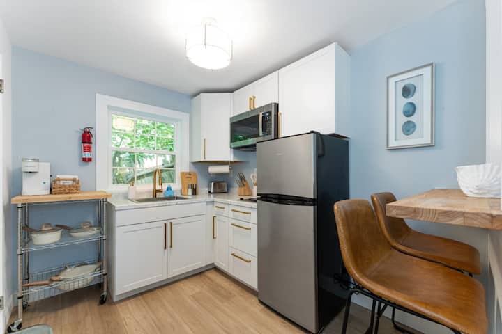 Steps To Beach, Pier, Park | Condo With Pool • 1 - Old Orchard Beach, Maine
