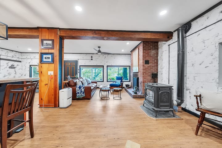 Peaceful Lakefront Getaway On Cayuga Lake - Aurora, NY