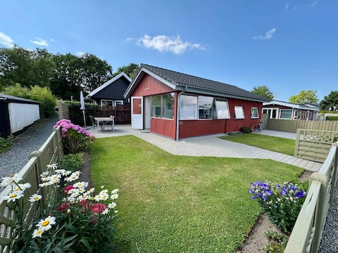 Cozy cottage with a view of Kerteminde Fjord
