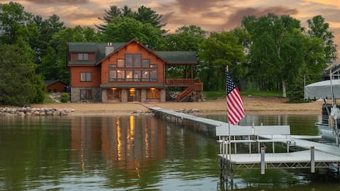 Pelican Lake, Fireplace, Games, Bar & Pool Table