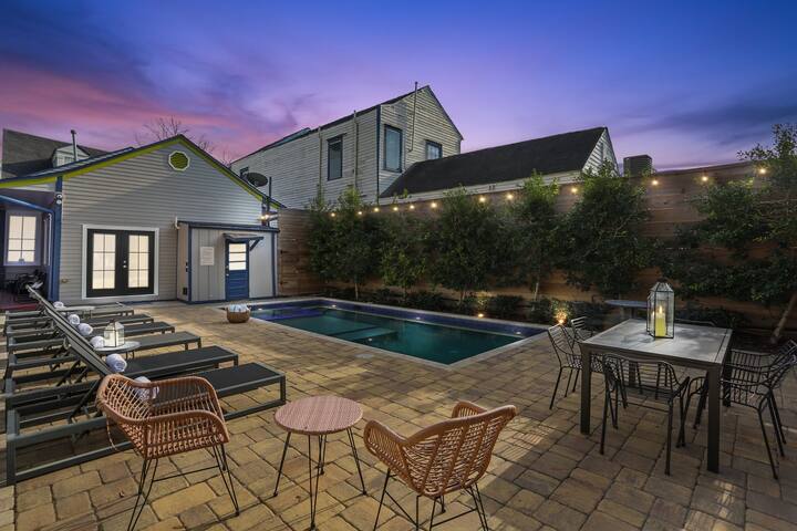 Historic 8BR Inn with Pool | Hot Tub gallery image 5