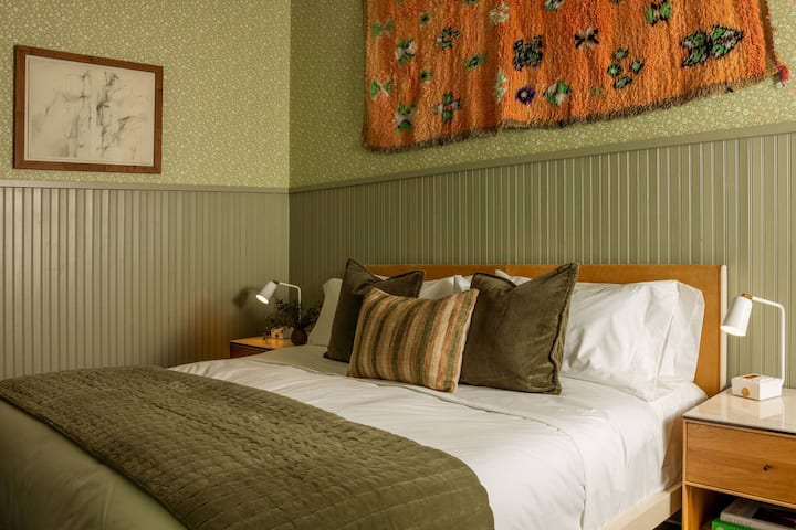 Karli Hörmüz Kotteci - Sloane Meydanı