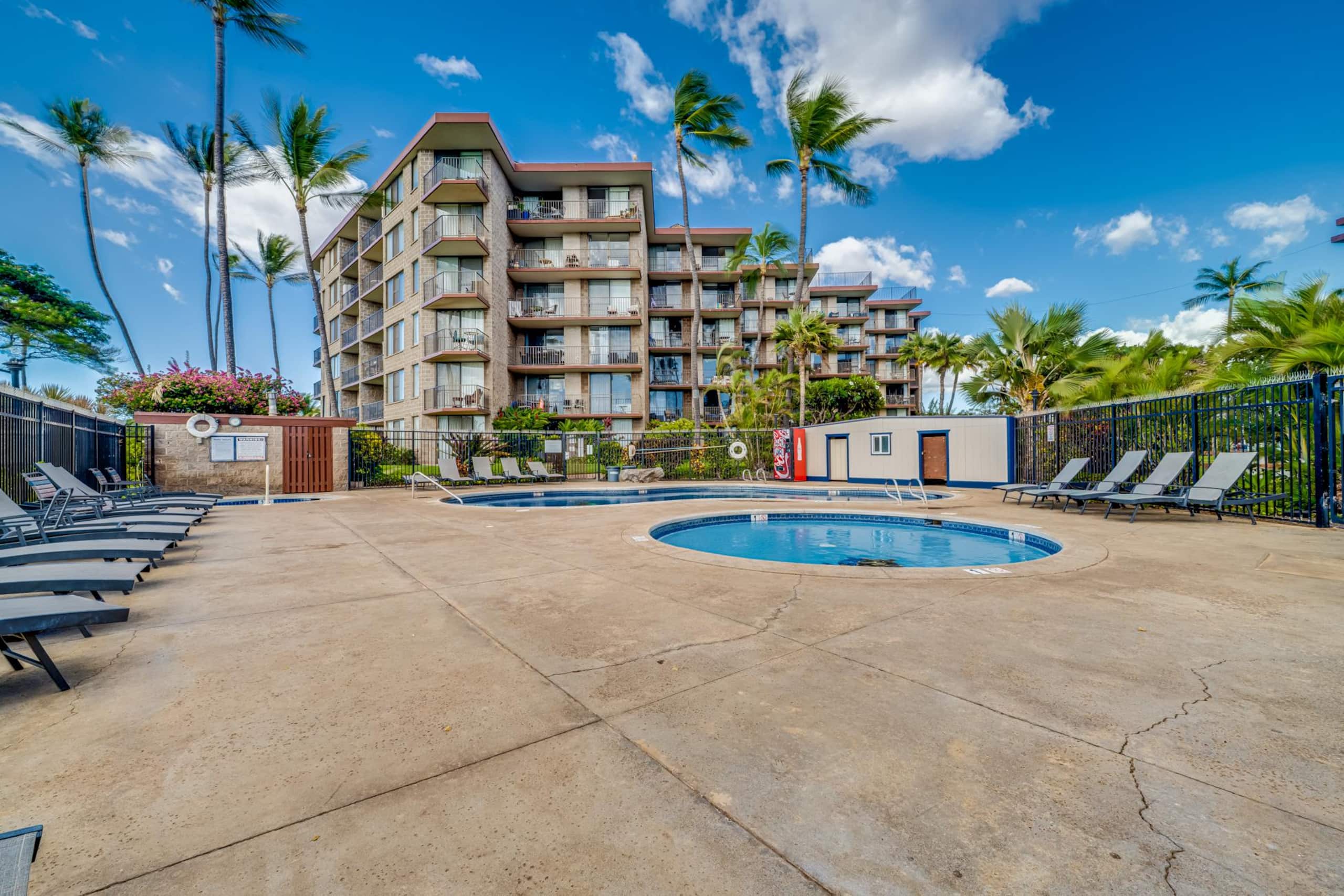 Oceanfront First Floor Steps to Beach/Pool! - Image 36