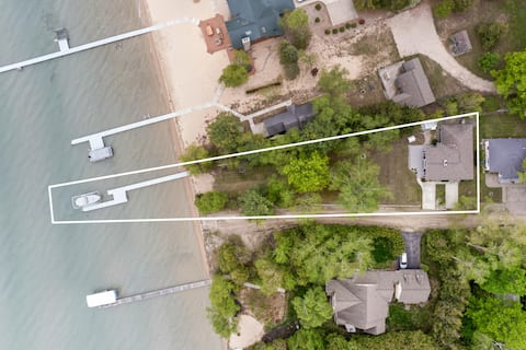 The Vine House on Crystal Lake
