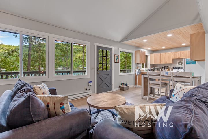 Private Escape W/ Views, Kayaks & Paddleboards - Hope, ID
