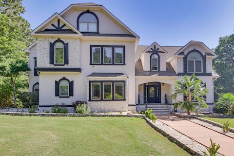 Dock & Home Theater: Pet-Friendly Lake Wylie Home