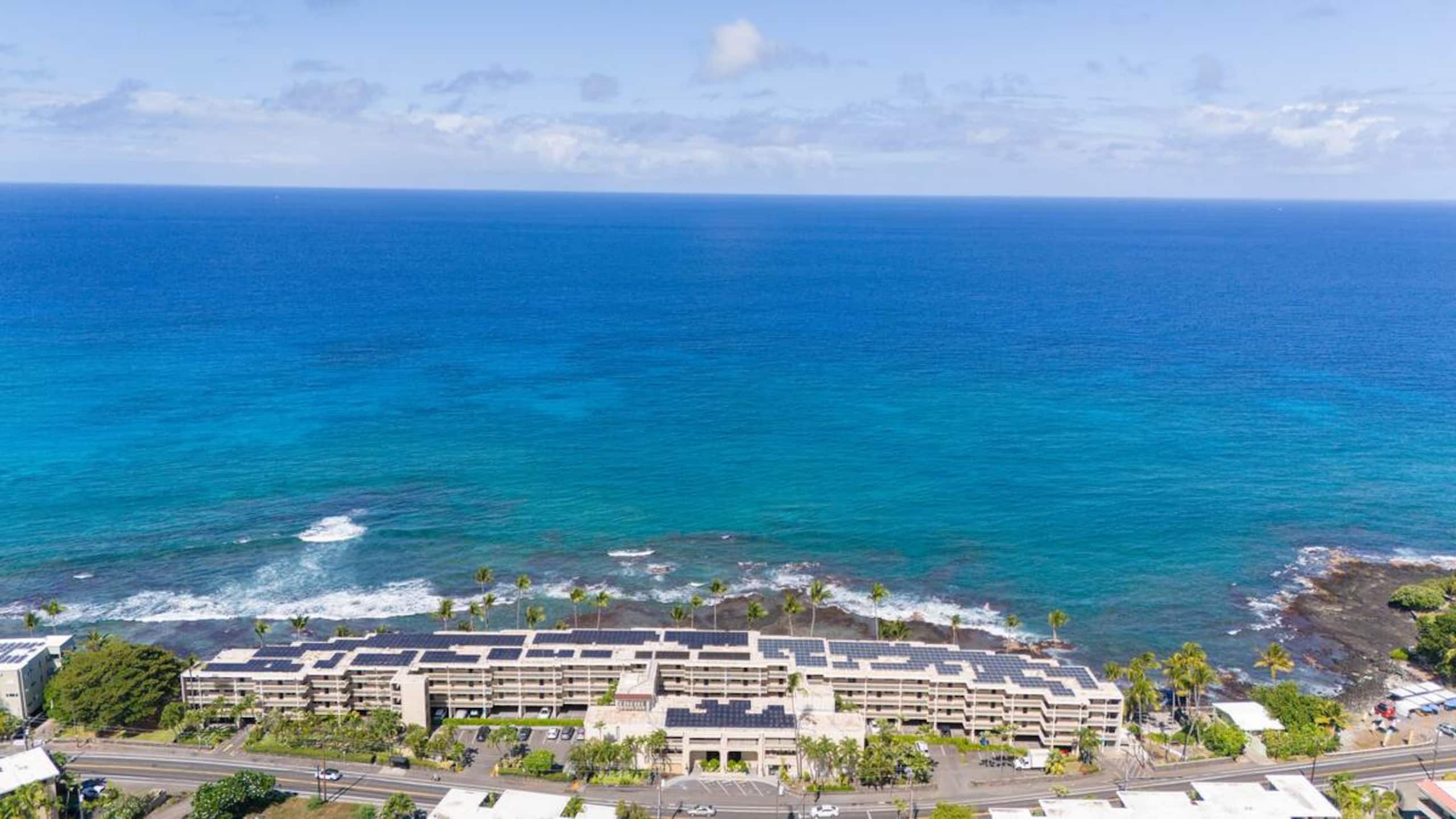 Condo in Kailua-Kona · ★4.9 · 1 bedroom · 2 beds · 1 bath - Image 24