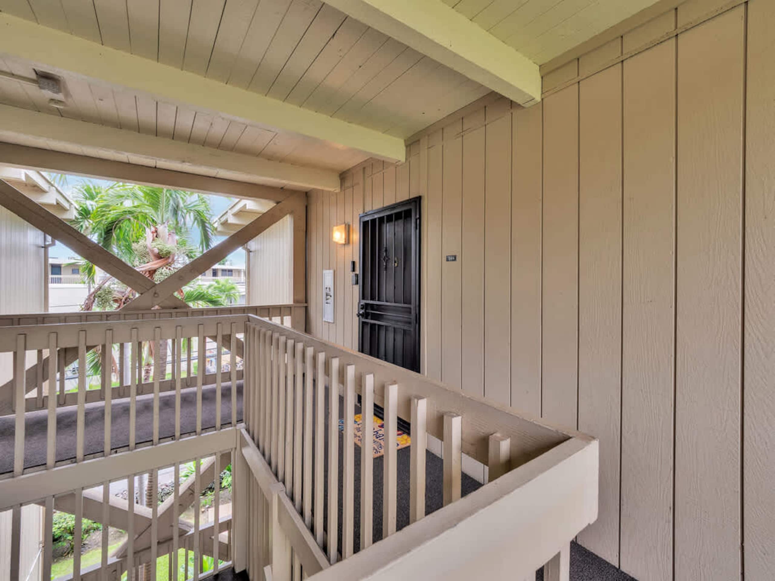 Condo in Kailua-Kona · ★4.9 · 1 bedroom · 2 beds · 1 bath - Image 2