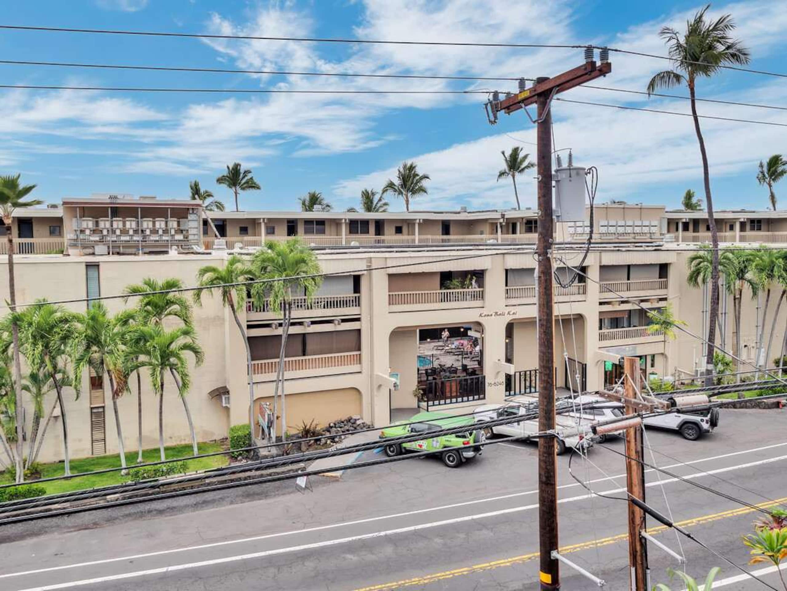 Condo in Kailua-Kona · ★4.9 · 1 bedroom · 2 beds · 1 bath - Image 7