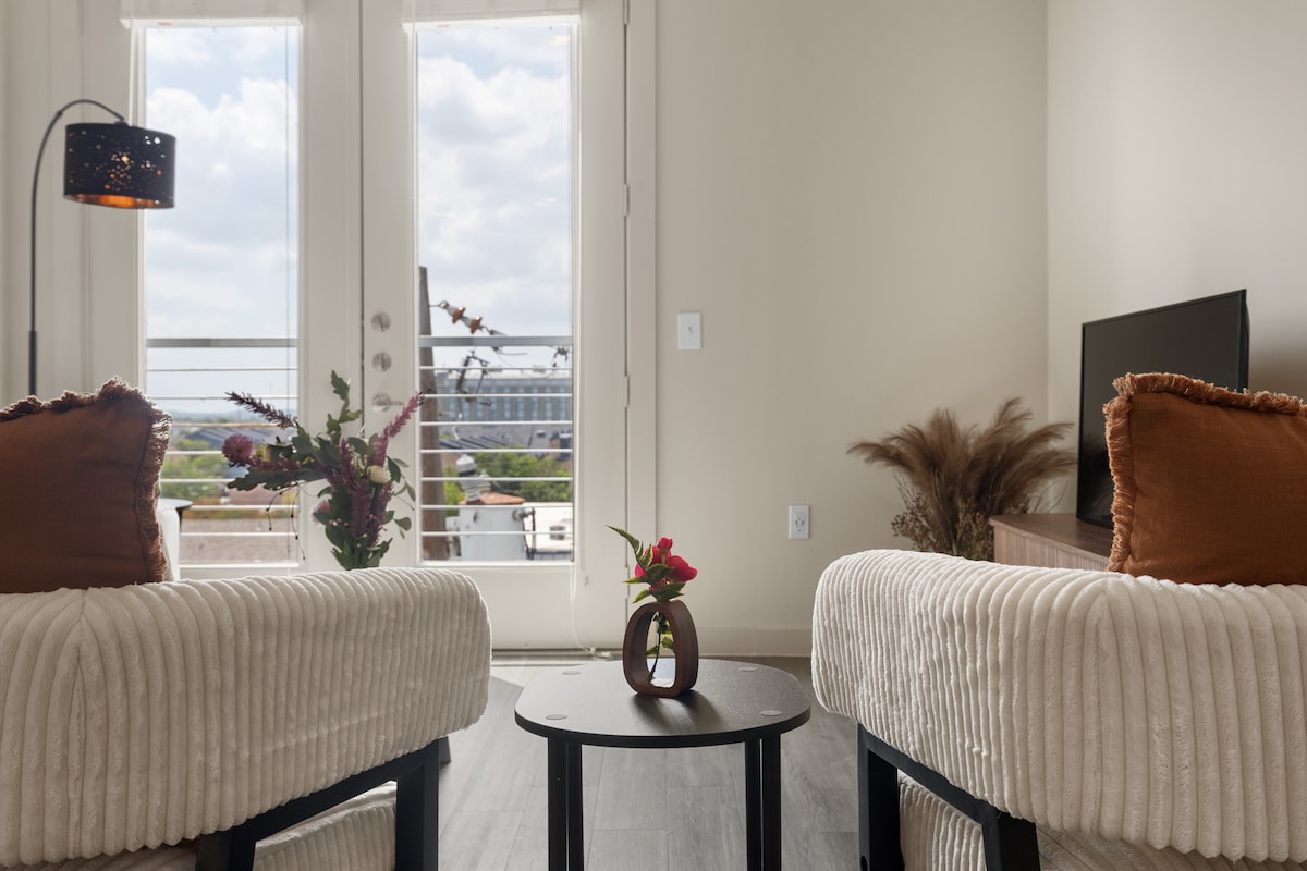 Luxe 1bd Apt, 24hr Gym &Pool HGV 4040