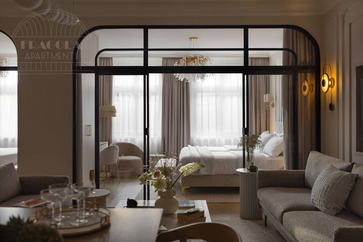 2BR apartment near Main Square w/ kitchen