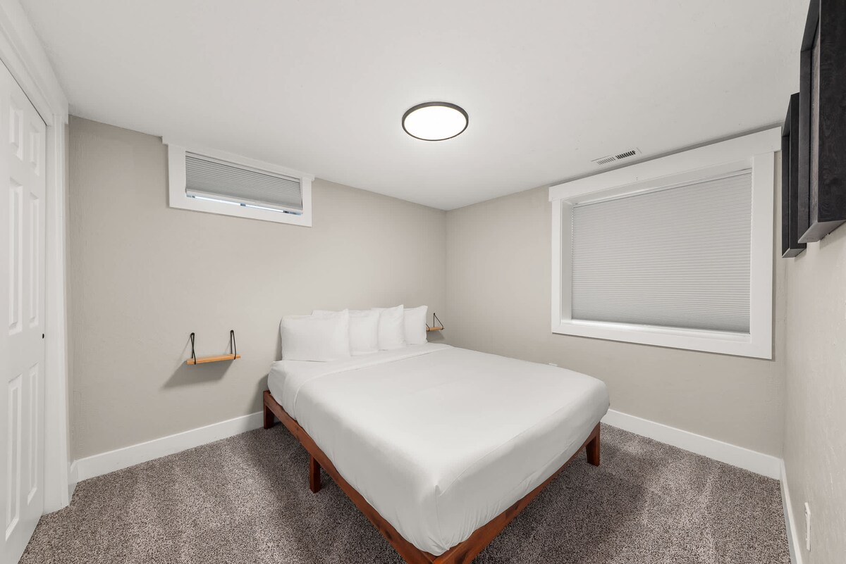 Საძინებელი 4 - საწოლი 152 × 203 სმ - დაბლა