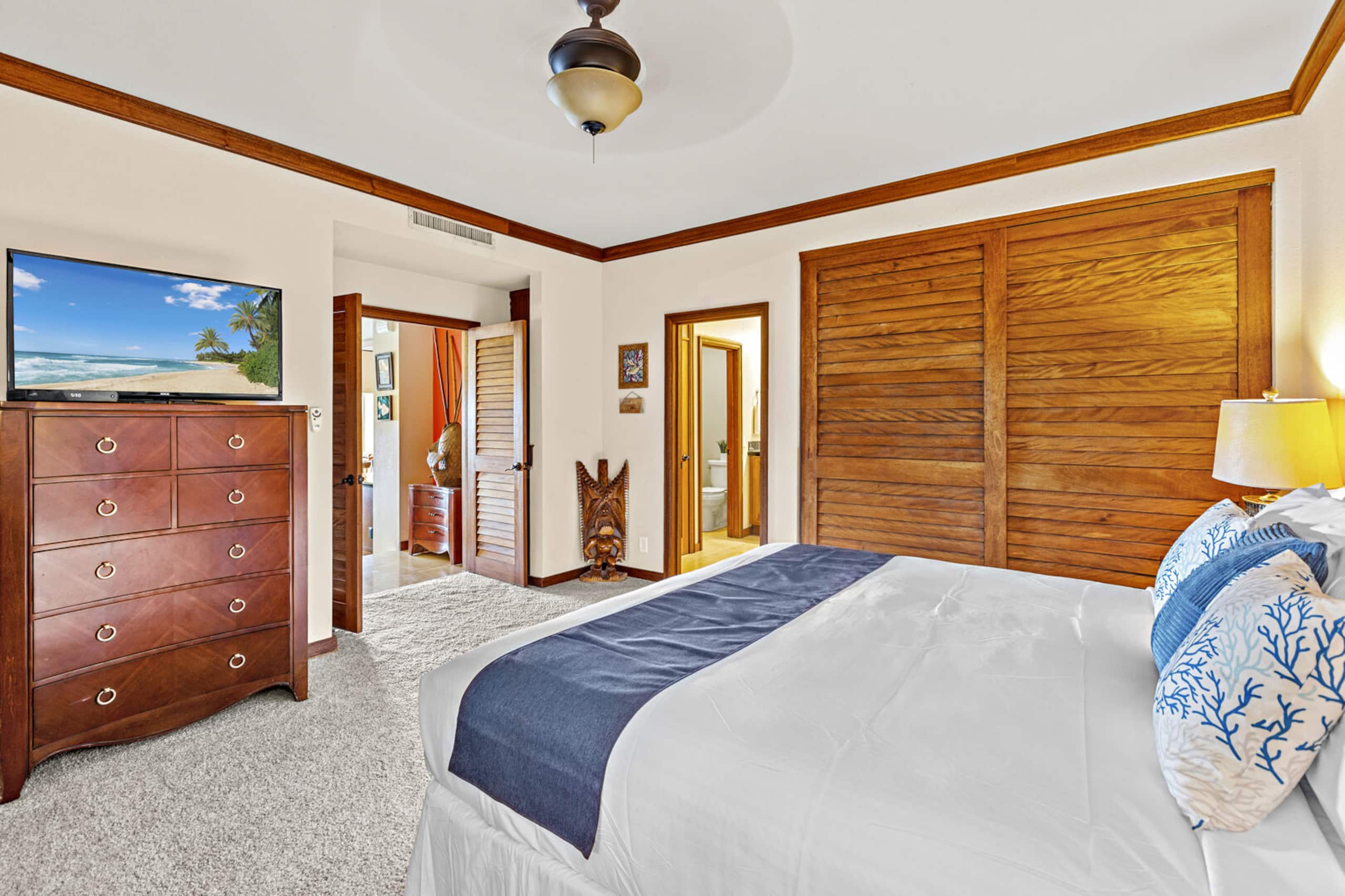 Condo in Lahaina · ★4.0 · 2 bedrooms · 3 beds · 2 baths - Image 26
