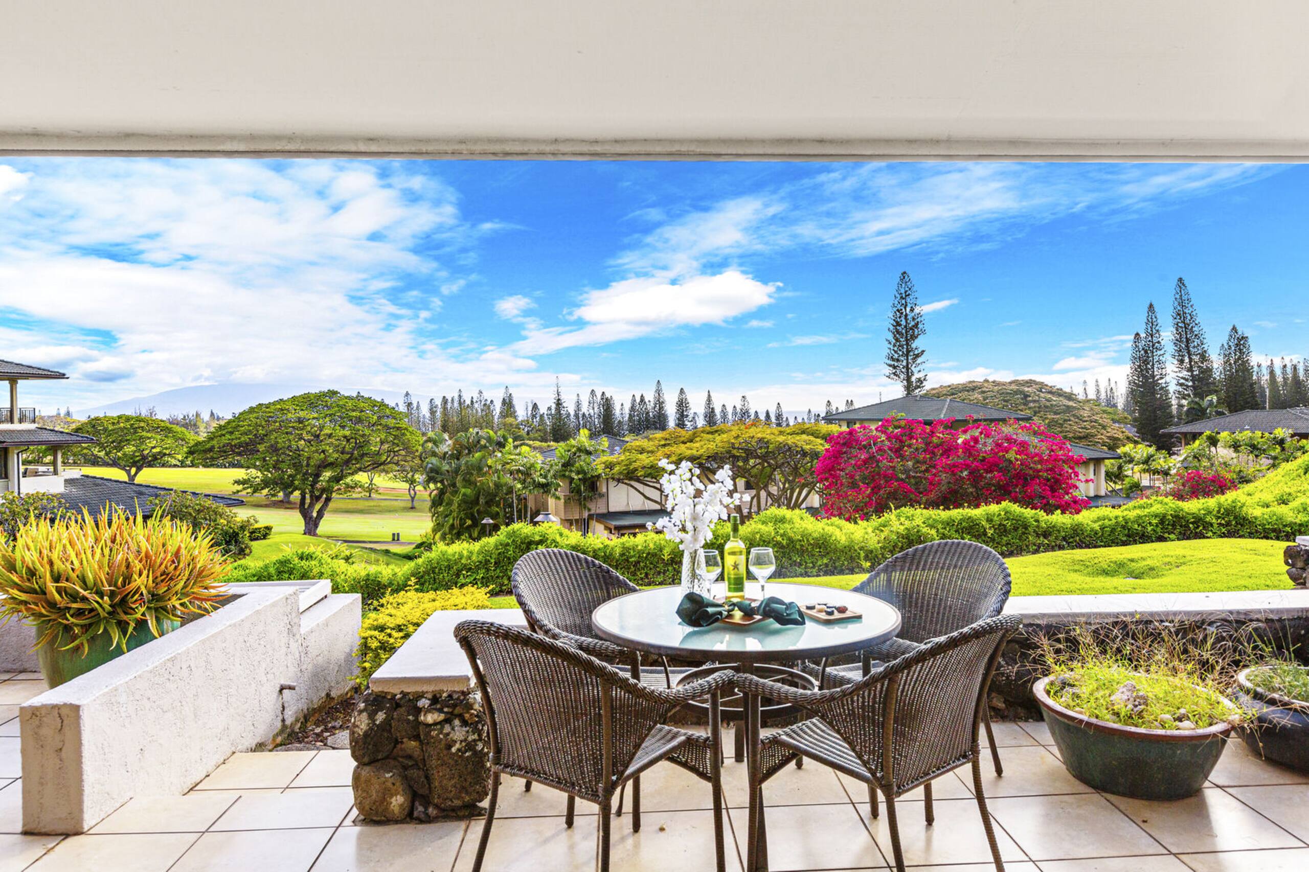 Condo in Lahaina · ★4.0 · 2 bedrooms · 3 beds · 2 baths - Image 3