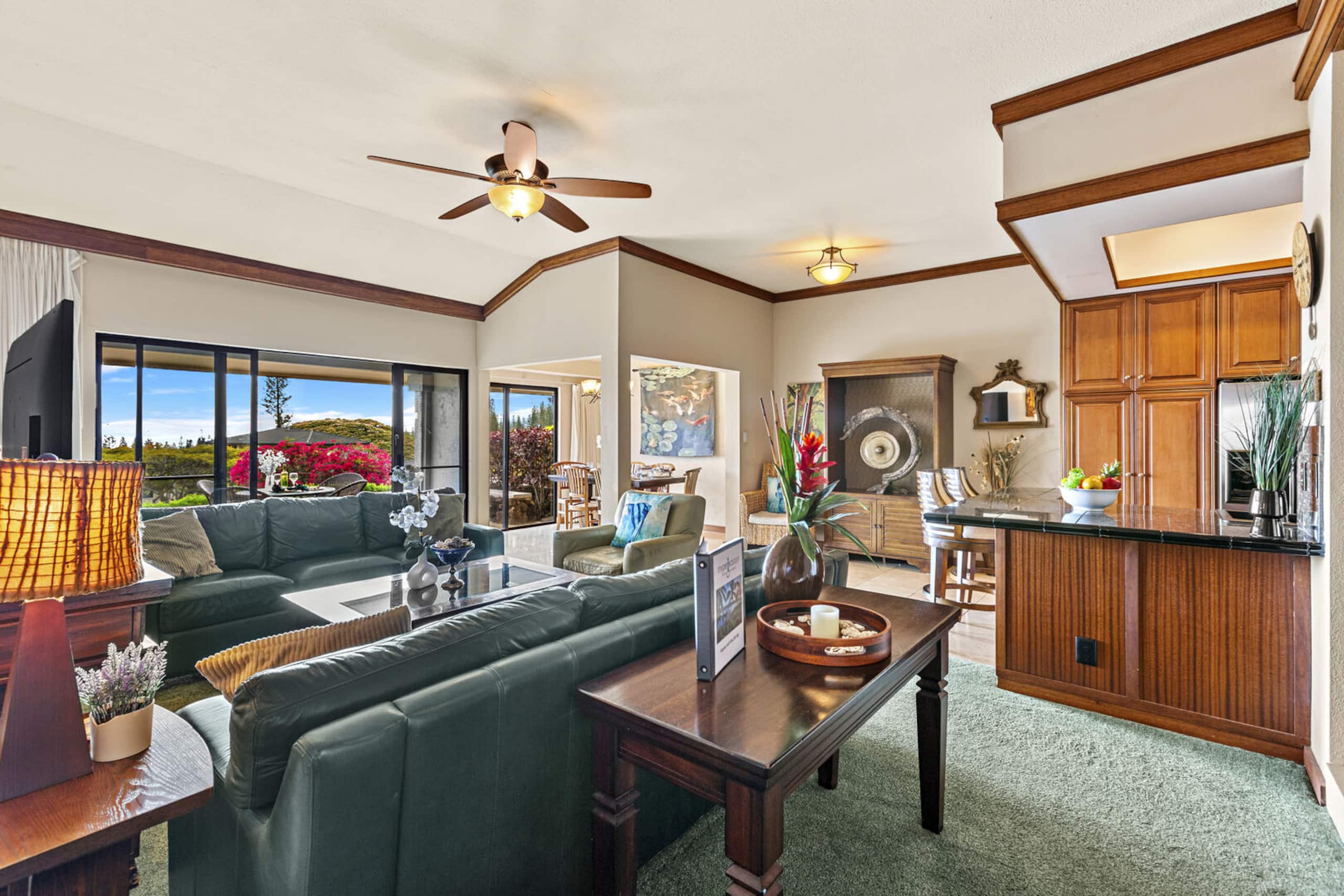 Condo in Lahaina · ★4.0 · 2 bedrooms · 3 beds · 2 baths - Image 10