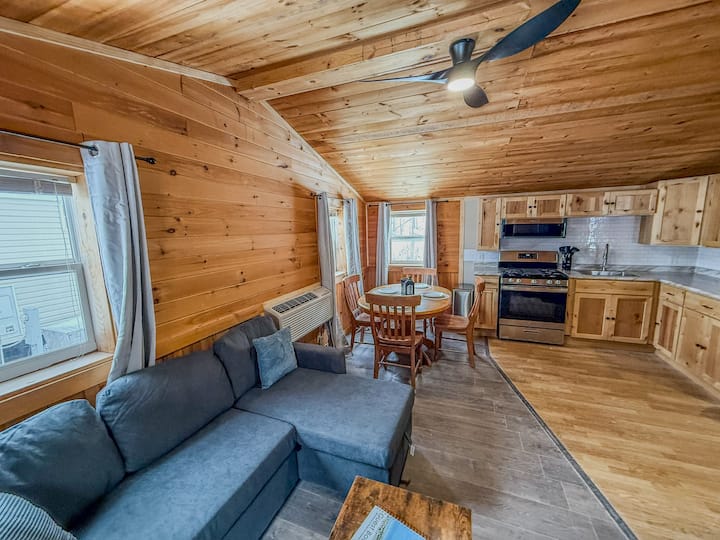 Pine And Paddle Cottage On Black Lake - Hammond, NY