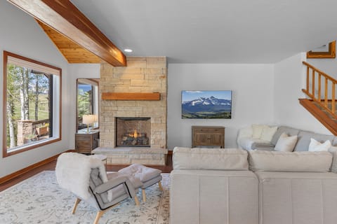 Popular Airbnb listing: Peak Lodge - MV Retreat in Mountain Village