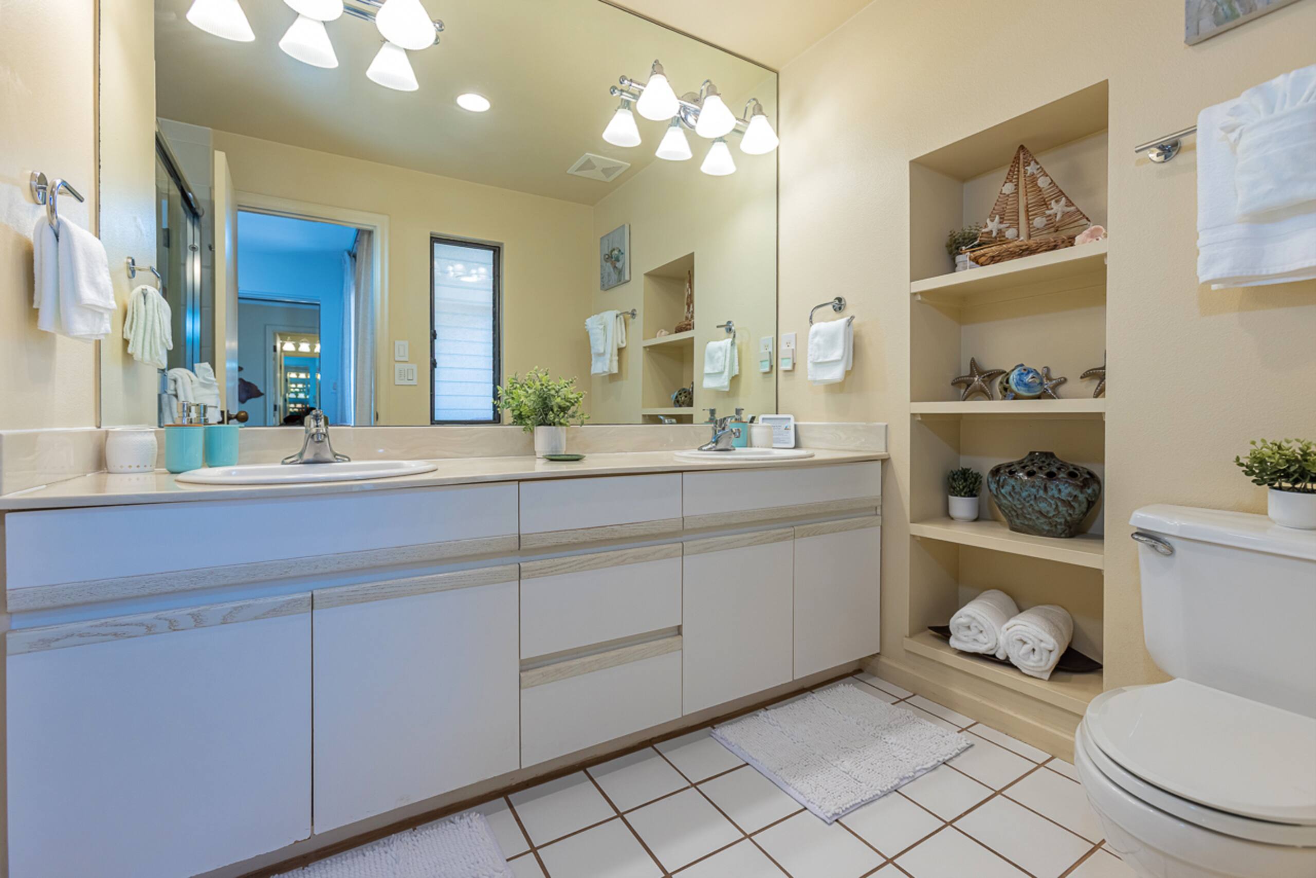 Condo in Kihei · ★5.0 · 2 bedrooms · 3 beds · 2 private baths - Image 29
