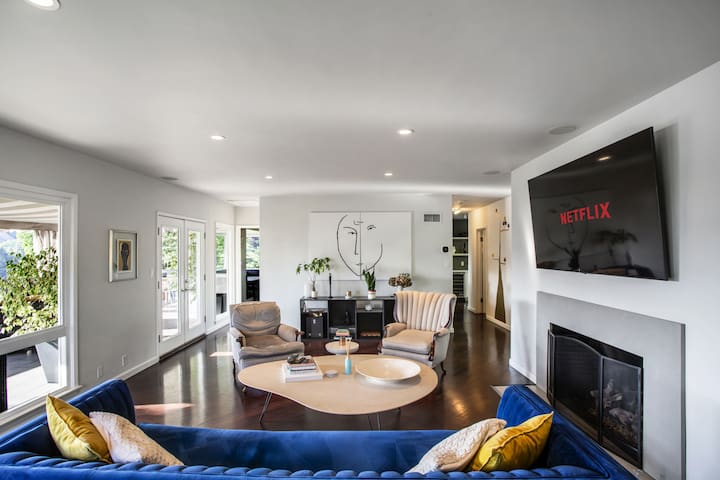 Hollywood Dell Oasis, Canyon VIEWS, Fire Pit & BBQ