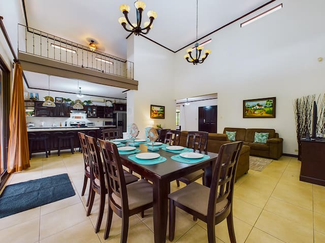 Catalina Cove 3- 6 Bedroom+Loft Home