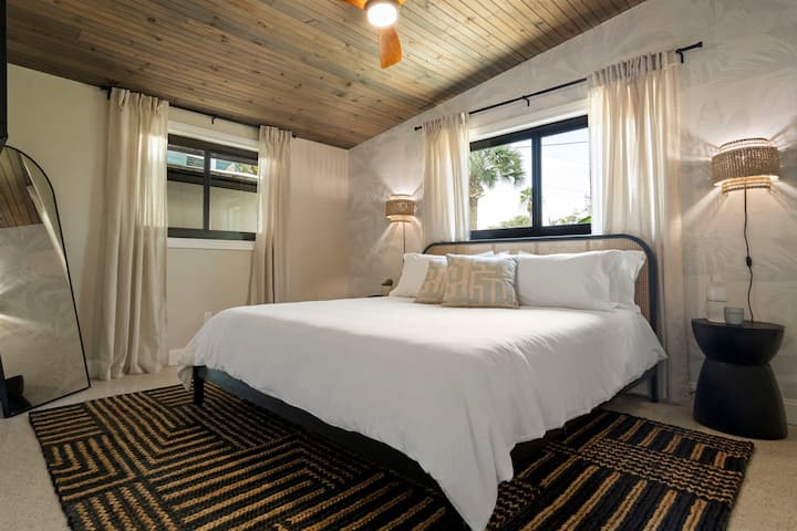 Druga spavaća soba s velikim bračnim krevetom