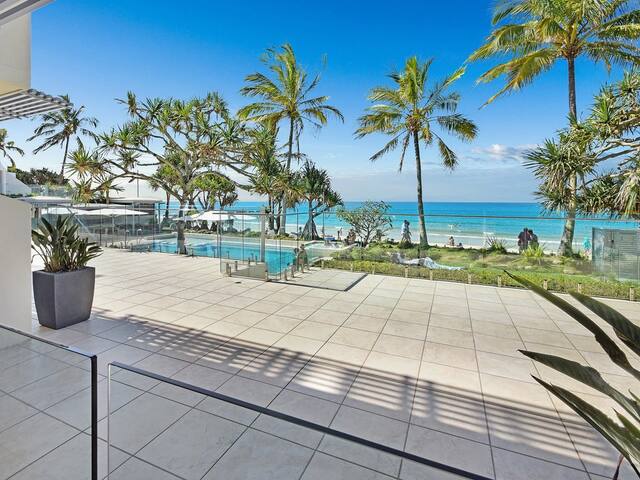 Direct Beach Access Apartment gallery image 4