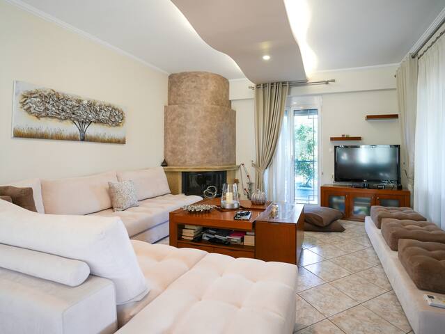 Villa Elysian gallery image 2