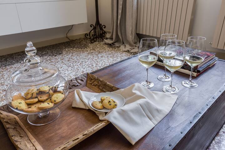 Tosca gallery image 5