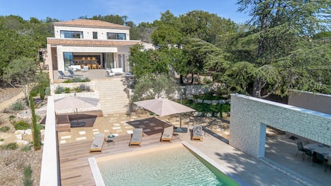 Villa Capra Luberon: unique view, beach Pool