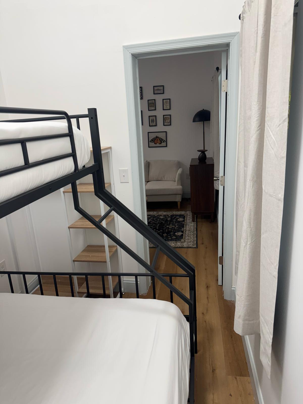 Mins to Fishtown & Center City | GlobeNest