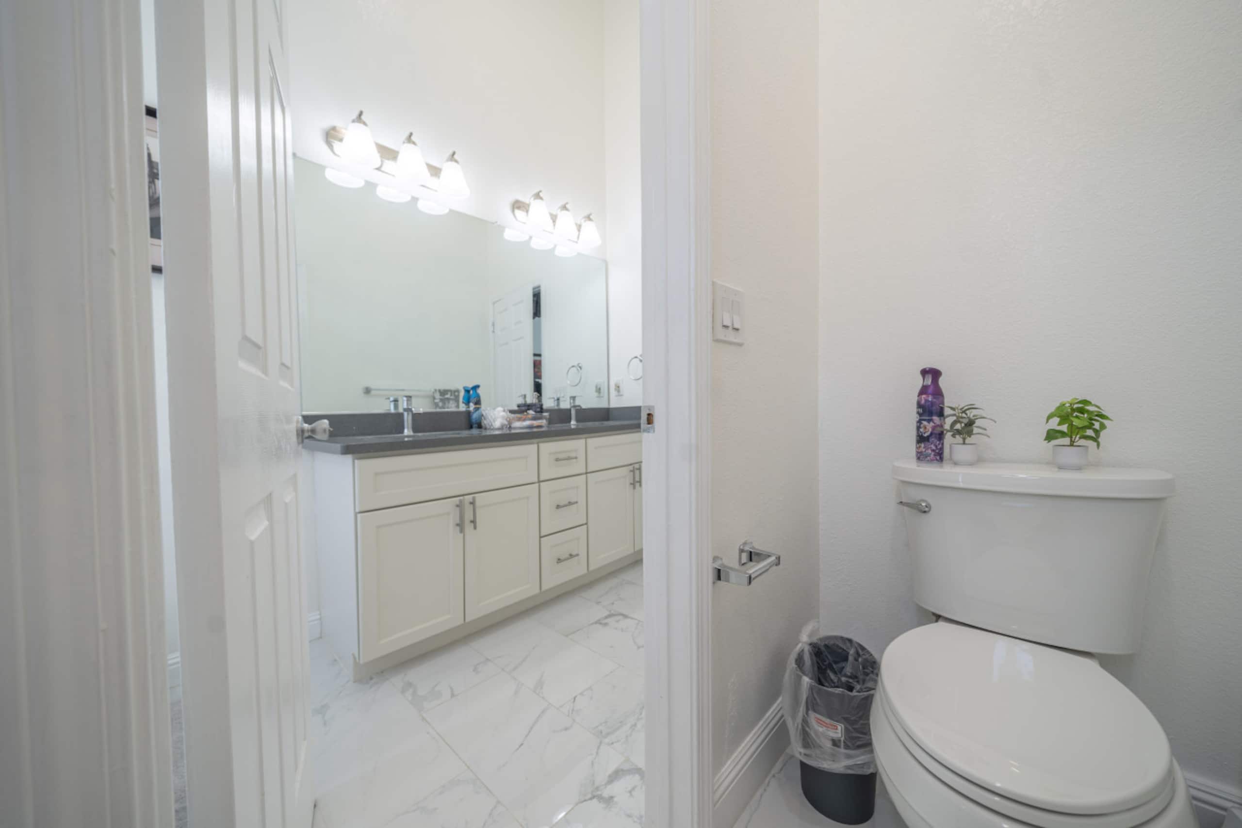 Luxury 5BR with Fire Pit, Near Tech Hubs - Photo 16