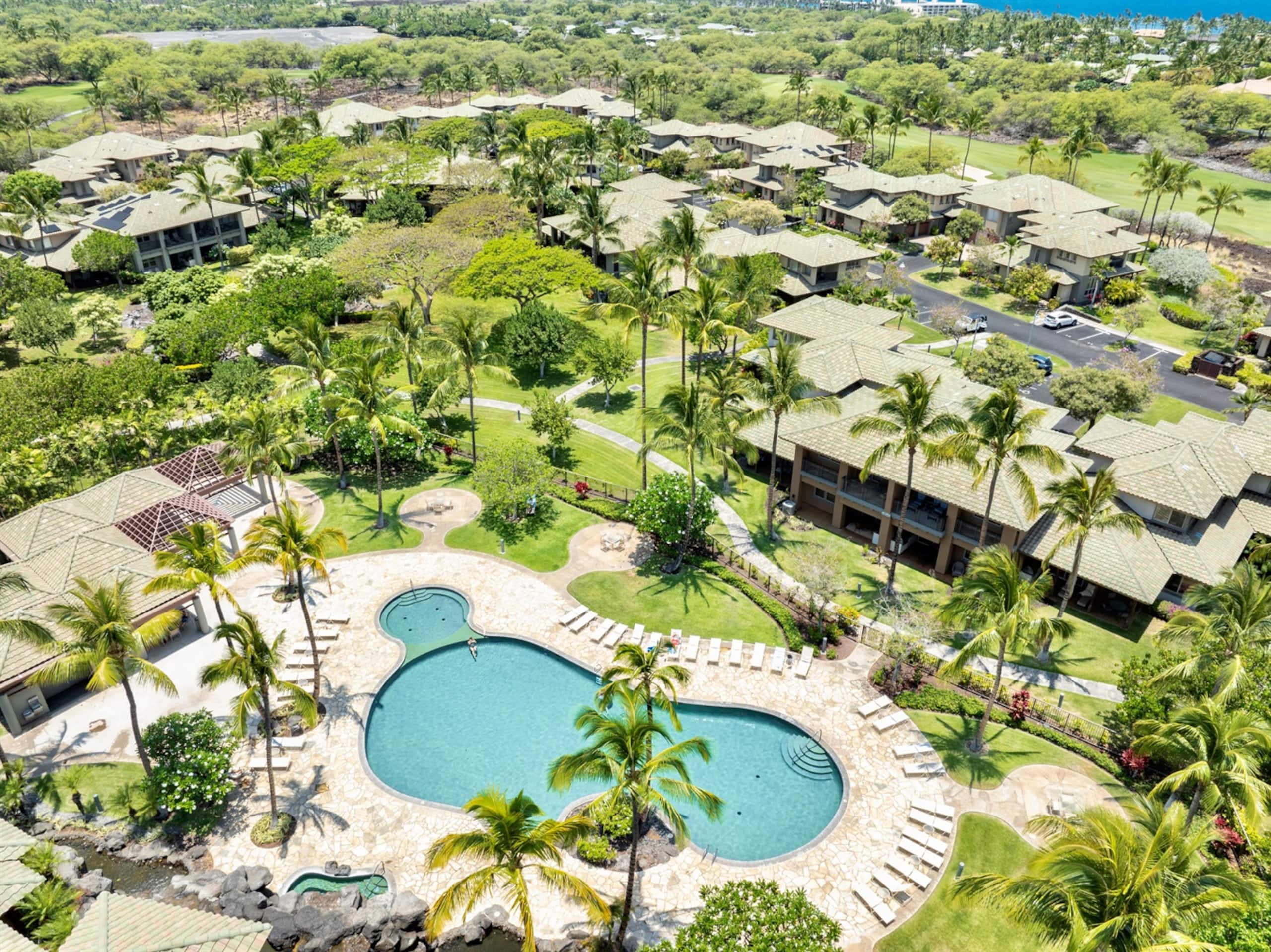 Condo in Waimea · ★5.0 · 2 bedrooms · 3 beds · 2.5 baths - Image 2