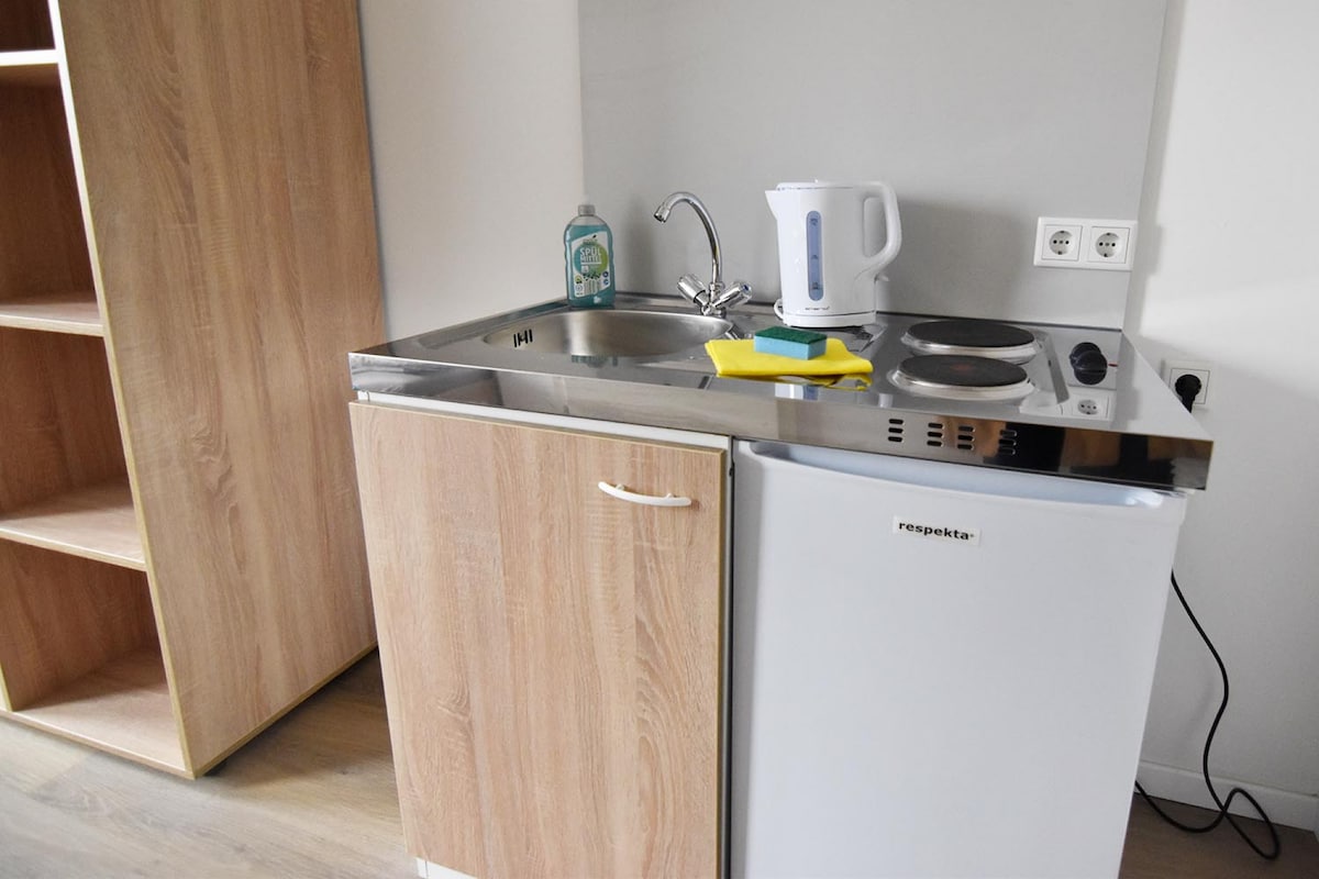 Top performing Airbnb: F02.14 Boarding house for groups and companies in Junkersdorf