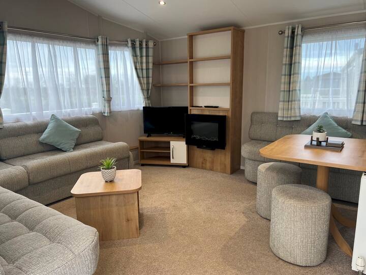 Gold Wheelchair Pet Caravan (Sleeps 6) Sk2014 - Skegness