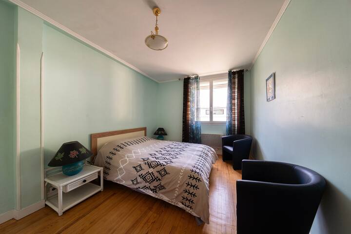 غرفة النوم 1