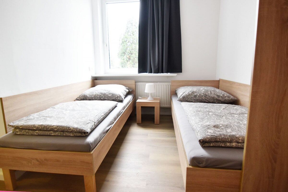 F02.4 Boarding house for groups and companies - Airbnb