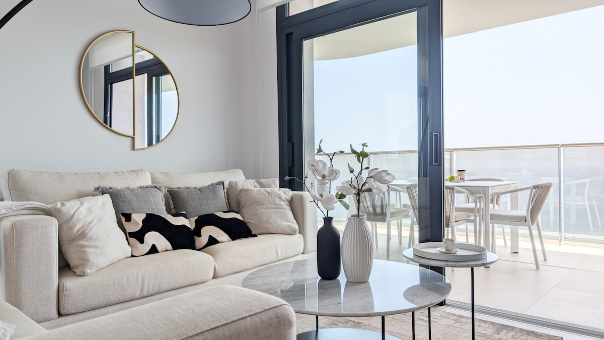 Airbnb con mejor rendimiento: Sunset Cliffs horizon apartment en Benidorm