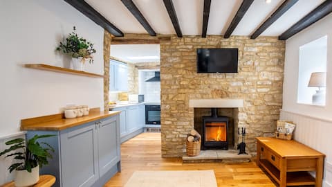 Top performing Airbnb: Little Forge, Bourton-on-the-Water in Cotswold