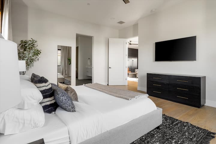 Planta principal 1 cama King más baño