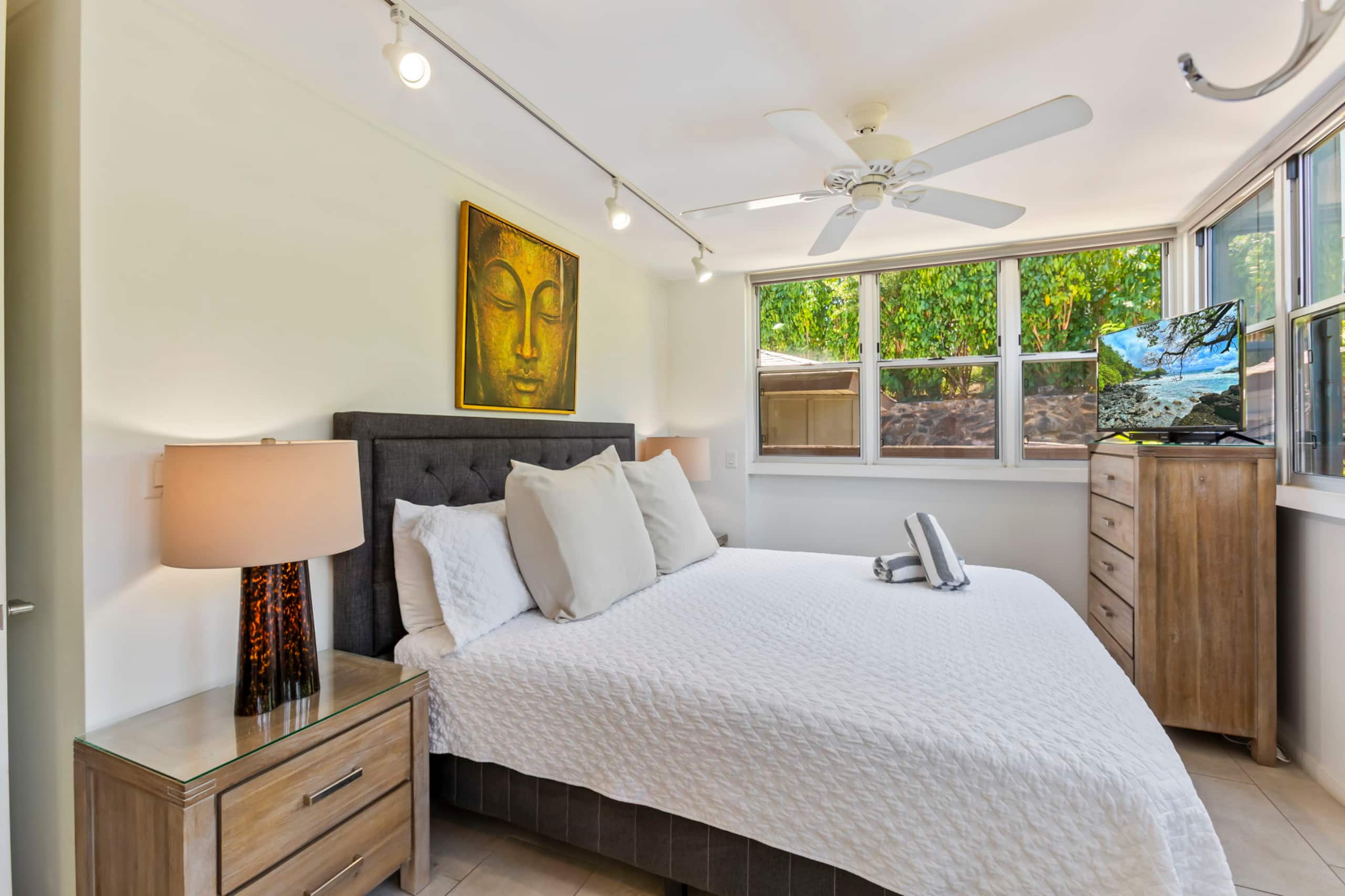 Just Listed! Beautifully Updated 117 Cove – Oceanf - Image 24