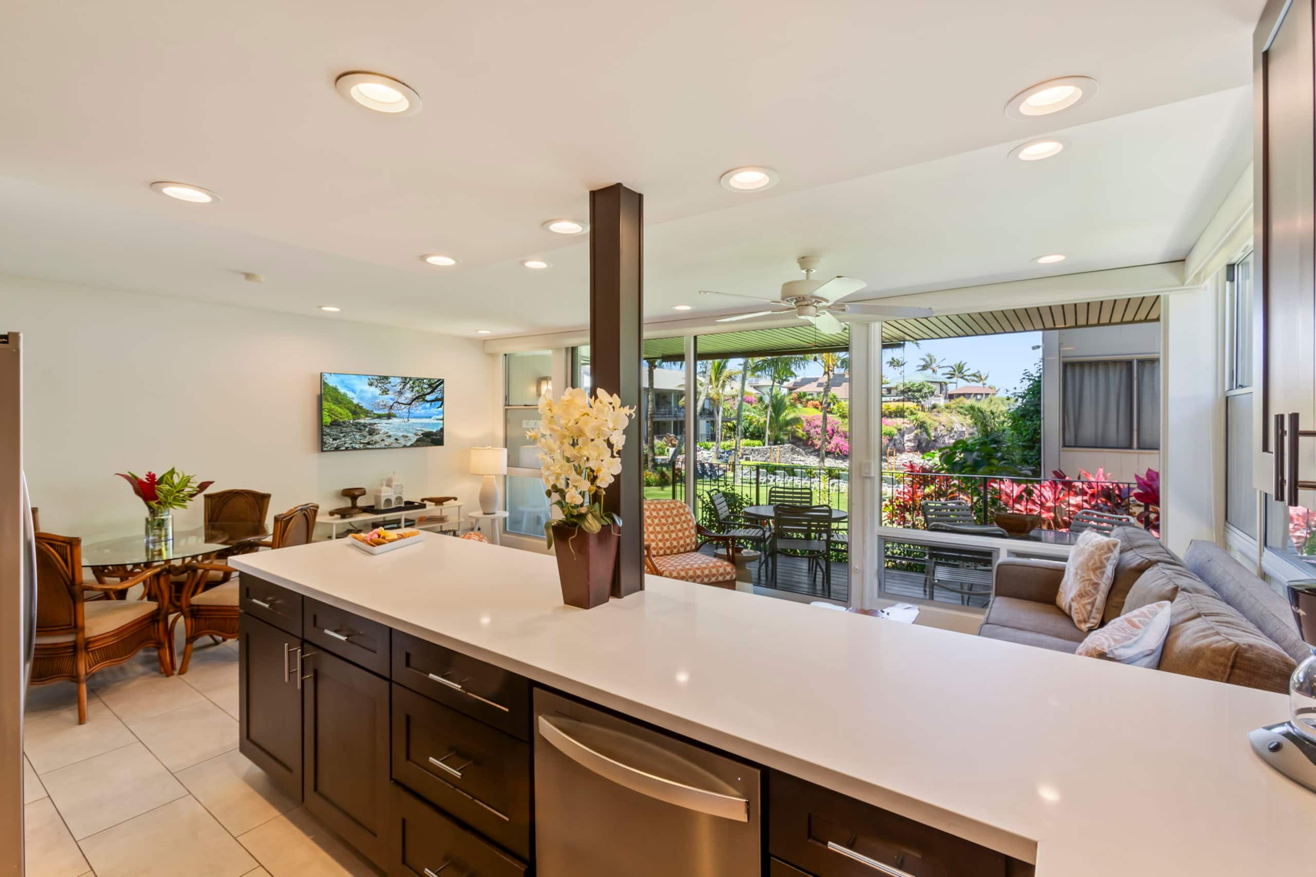 Just Listed! Beautifully Updated 117 Cove – Oceanf - Image 12