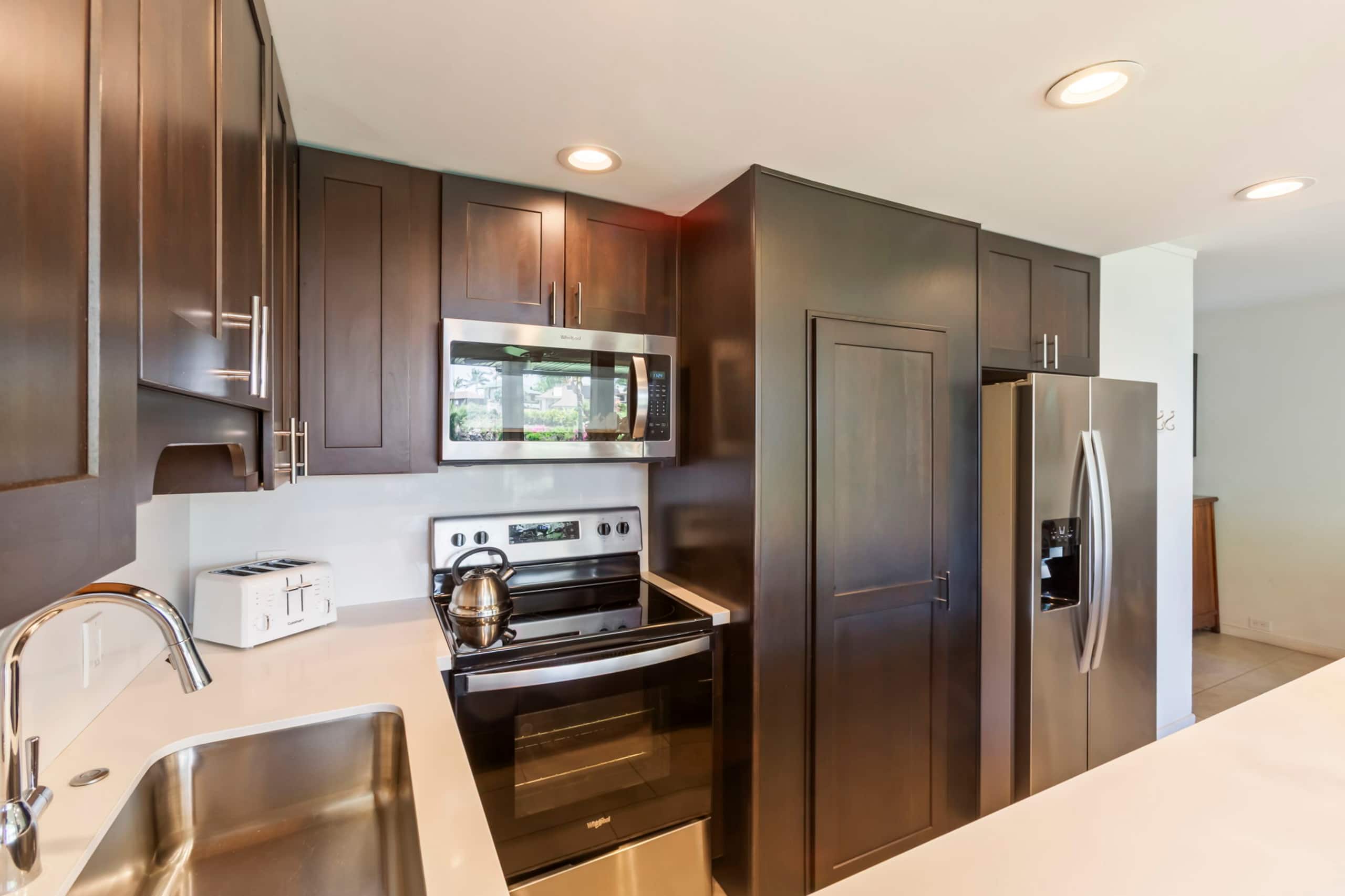 Just Listed! Beautifully Updated 117 Cove – Oceanf - Image 16