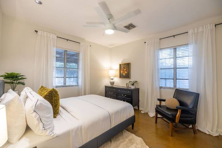 Spavaća soba u kojoj ćete se osjećati ugodno | Mekana posteljina i mirno okruženje