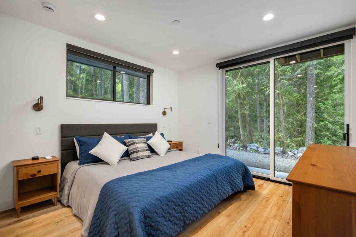 Sleep in and treat yourself to a chill day. You deserve it, you're on vacation!