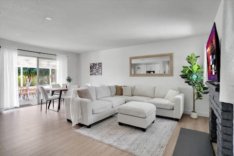 Top Airbnb: Minnie's Homey Hideaway, 8 mins to Disney &ConvCtr in Garden Grove