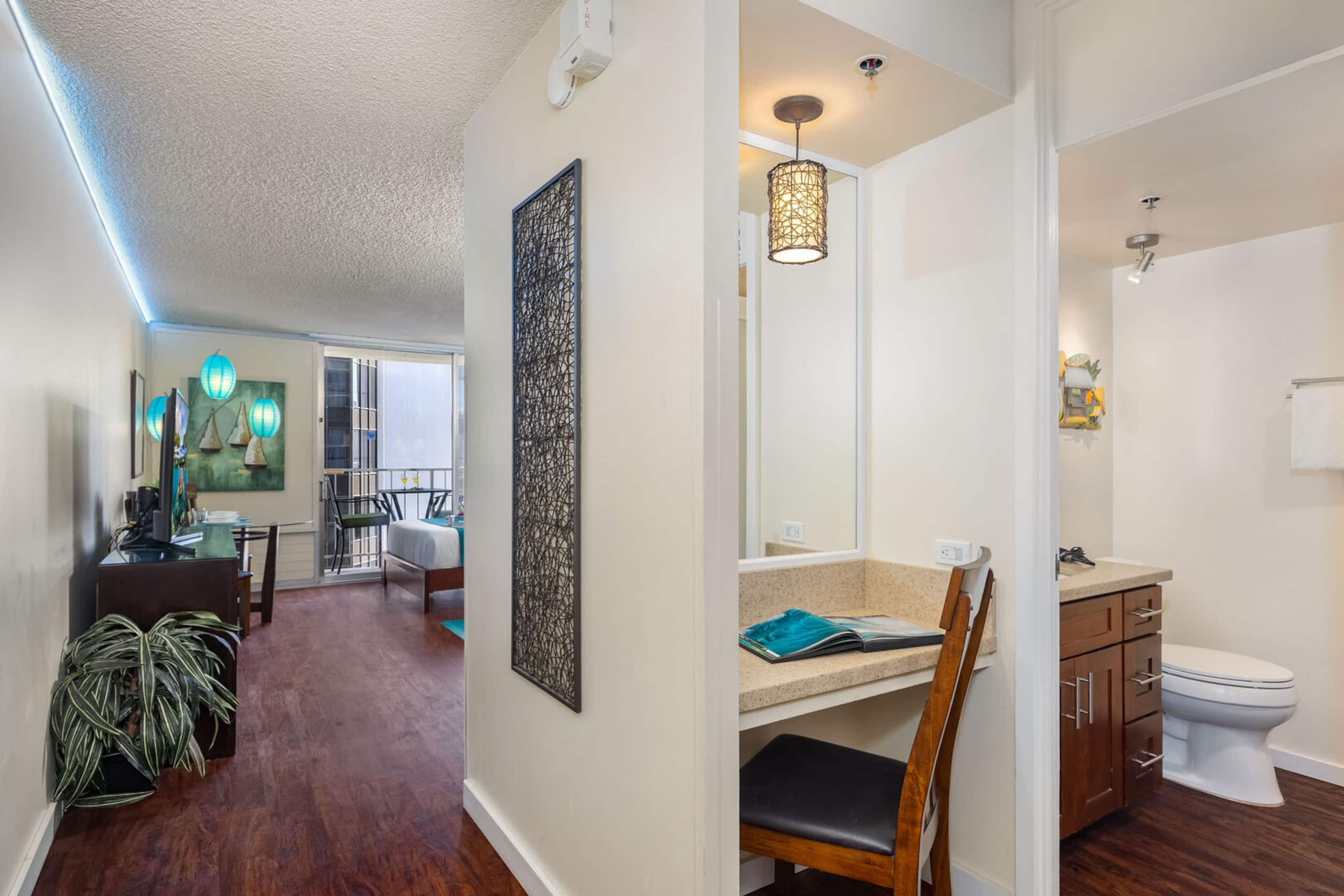 Condo in Honolulu · ★4.84 · 1 bedroom · 2 beds · 1 bath - Image 24