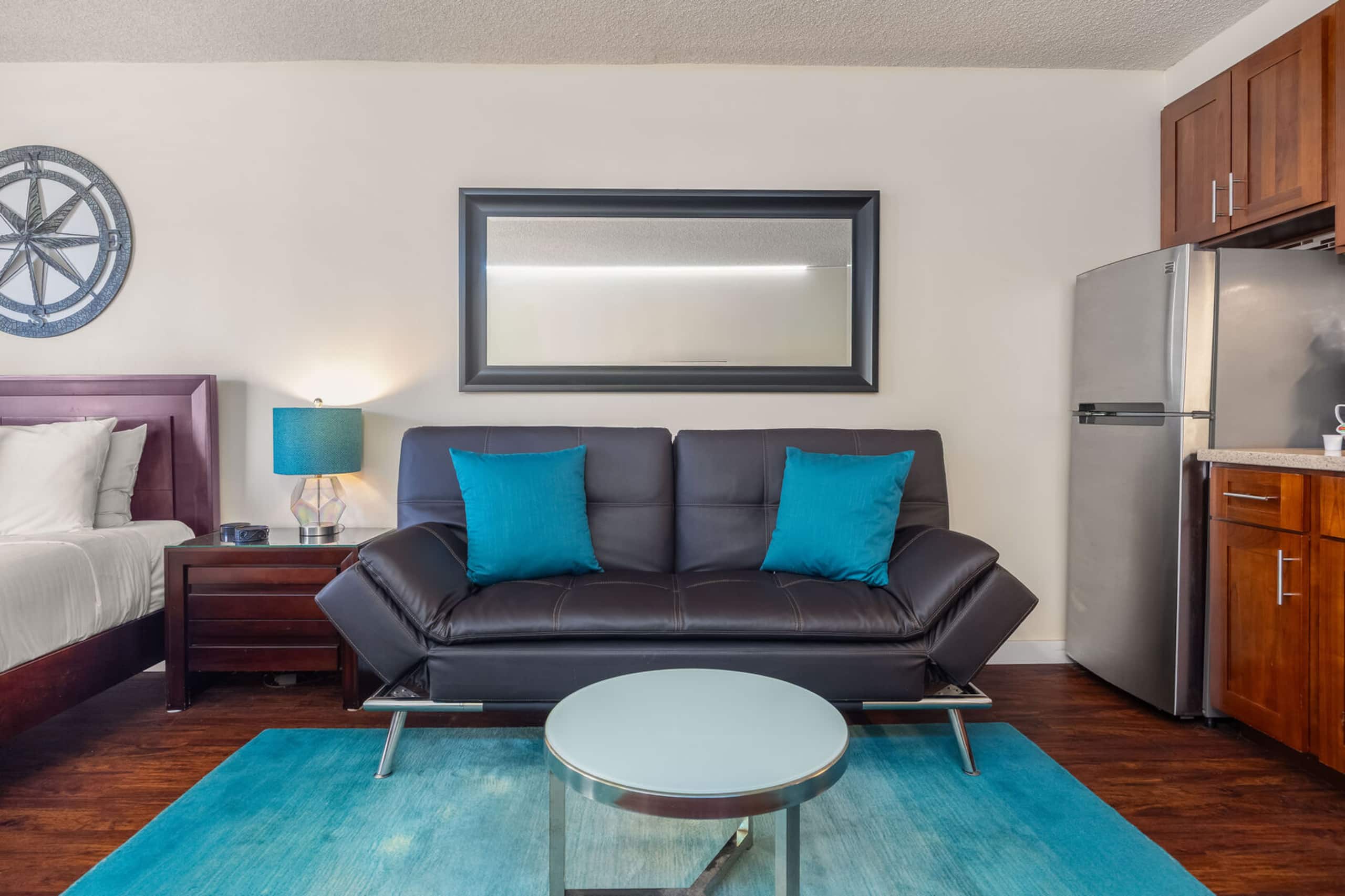 Condo in Honolulu · ★4.84 · 1 bedroom · 2 beds · 1 bath - Image 14