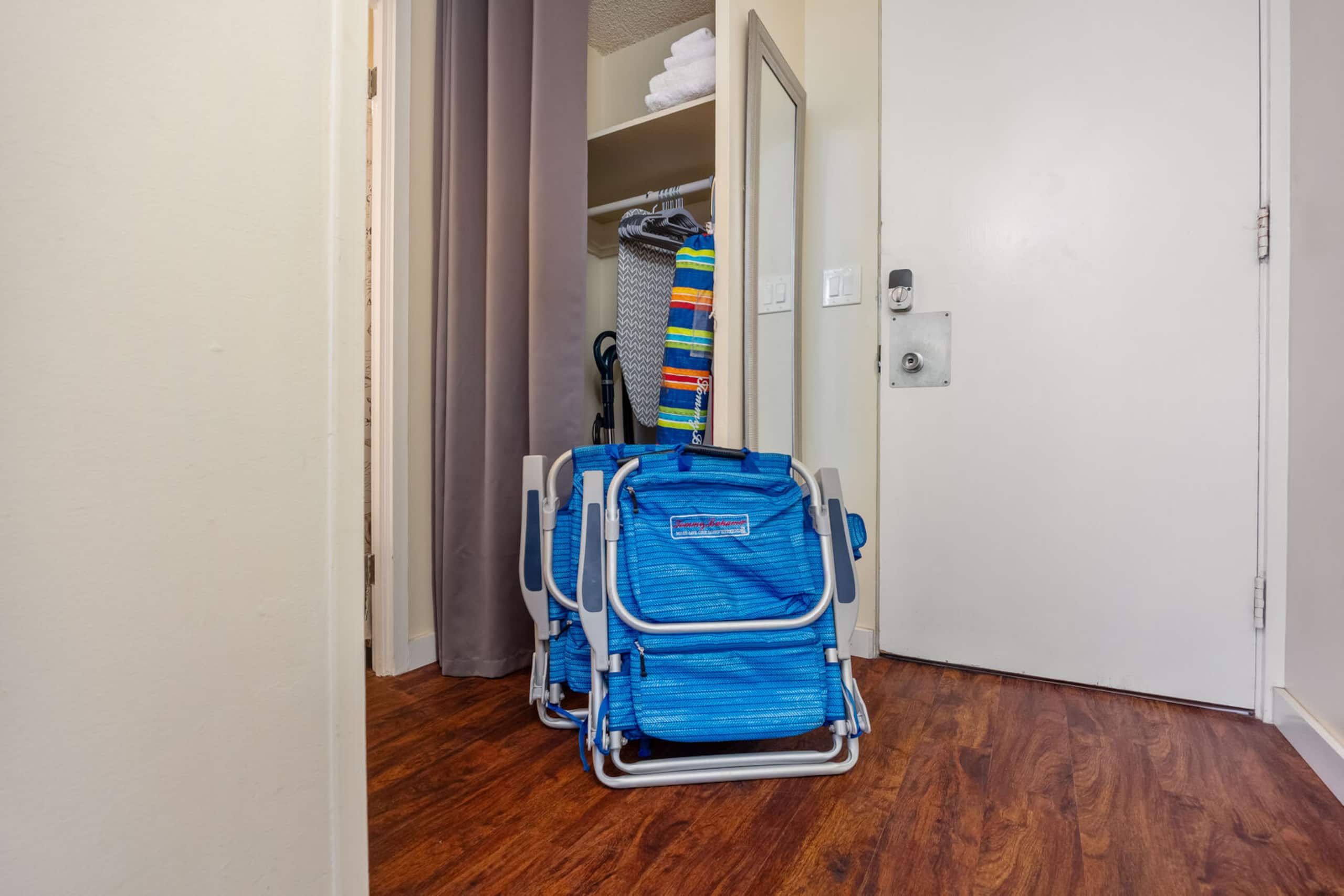 Condo in Honolulu · ★4.84 · 1 bedroom · 2 beds · 1 bath - Image 8