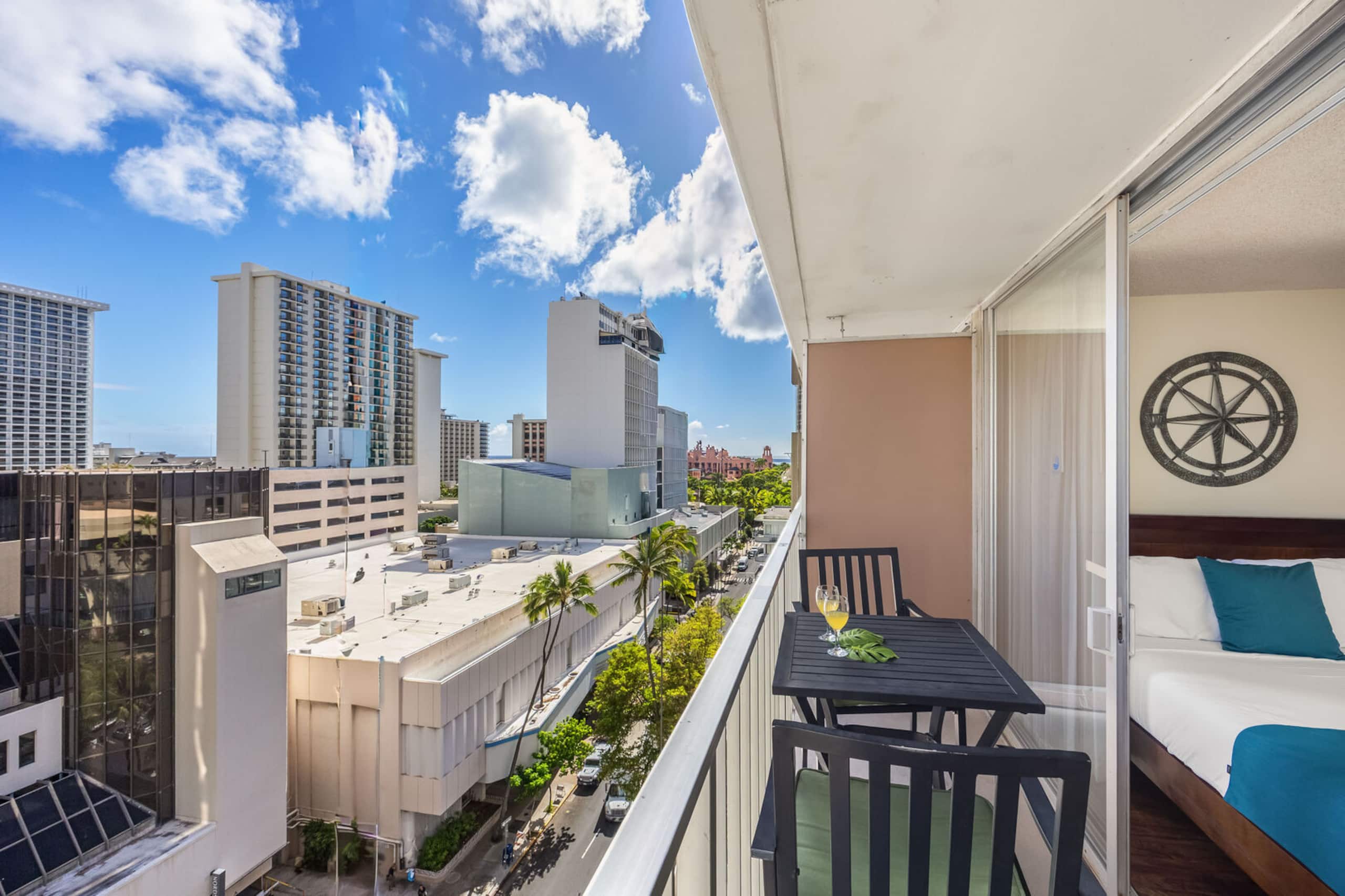 Condo in Honolulu · ★4.84 · 1 bedroom · 2 beds · 1 bath - Image 3
