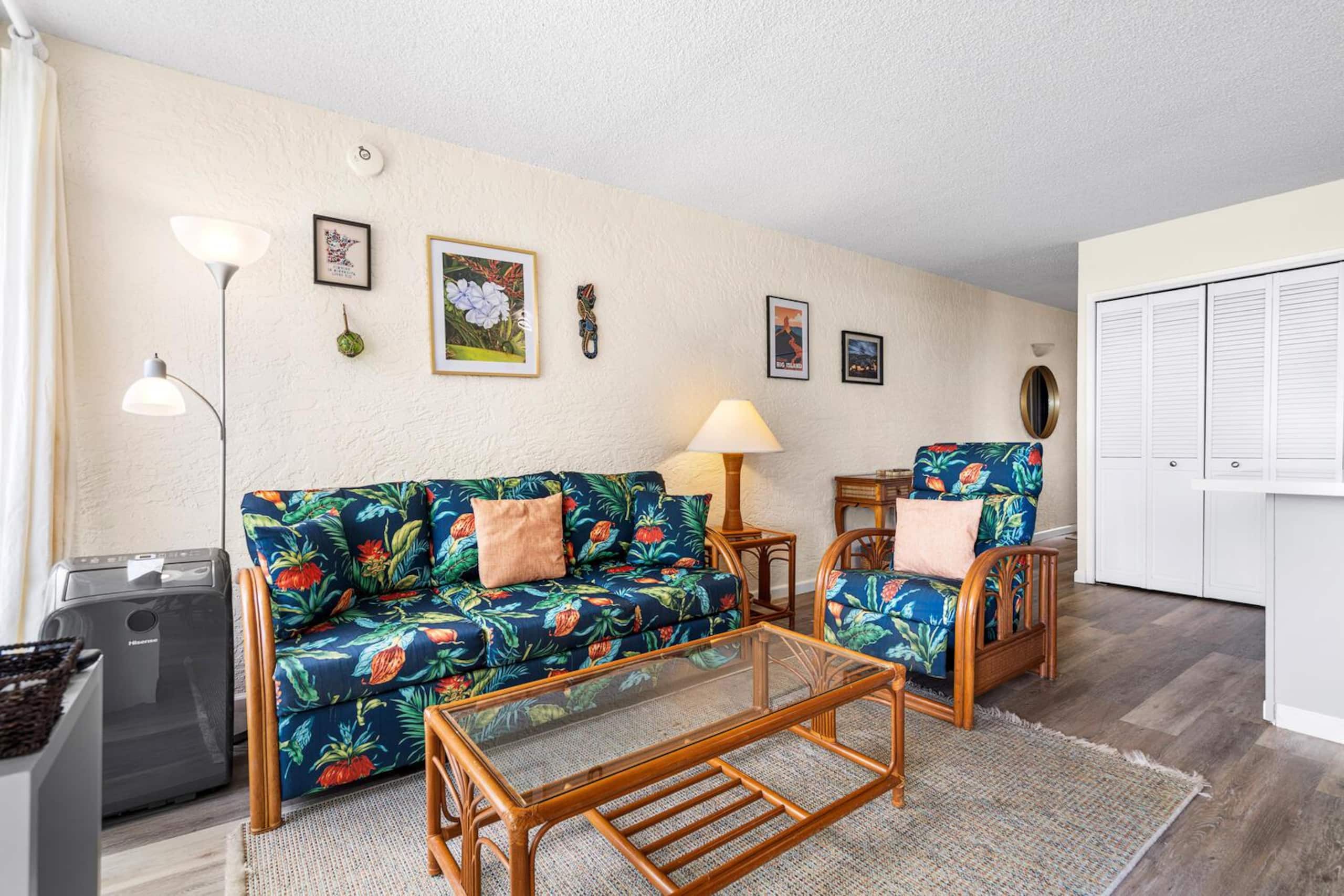 Condo in Kailua-Kona · ★4.86 · 1 bedroom · 2 beds · 1 private bath - Image 19